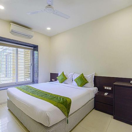 Oyo 16703 Hotel The Platinum Kolkata Exterior photo